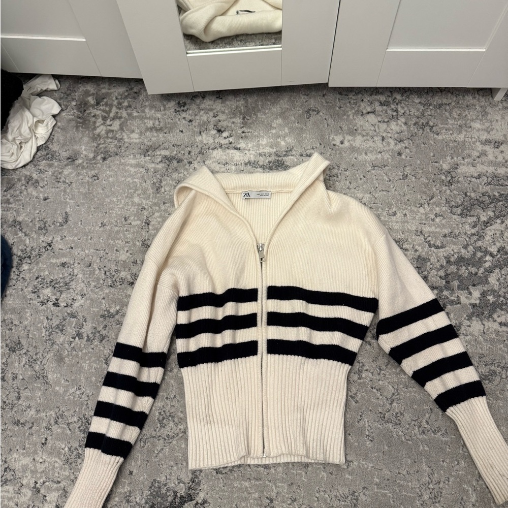 Zara Ivory and Black Striped Zip Cardigan
